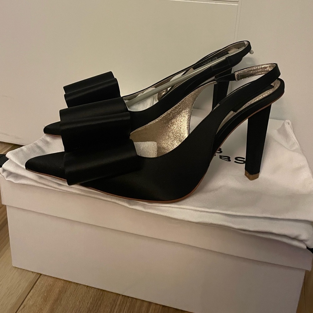NWB RUNWAY MARC JACOBS Satin Bow Accents Slingback Pumps Black Size: 8 | IT 38